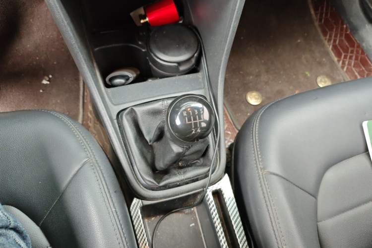 Used Volkswagen Santana 2015 1.4L Manual Fashion Edition Gear Lever