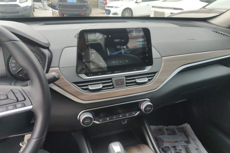 Used Nissan Teana 2021 2.0L XL Comfort Edition Audio And AC Panel