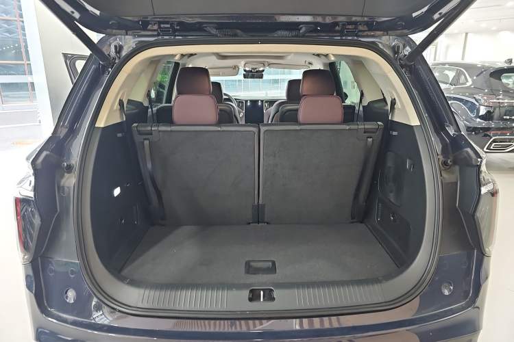 Used Hongqi HS7 2023 2.0T Automatic All-Wheel-Drive Flagship Edition Six Seats