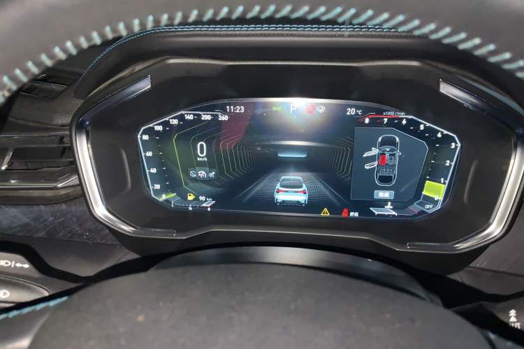 Used Lynk & Co 05 2020 2.0TD Two-Wheel Drive Shine Halo
