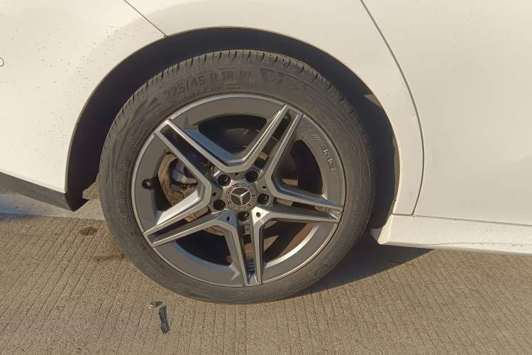 Used Mercedes-Benz CLA 2022-Year Updated CLA 200