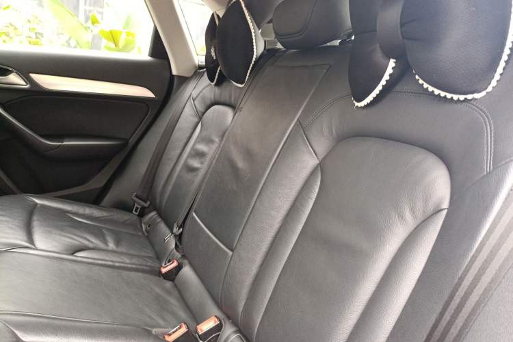 Used Audi Q3 2013 35 TFSI Comfort Model Left Rear Seat