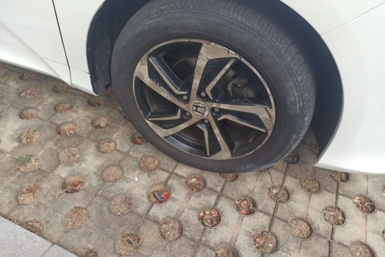 Used Honda Odyssey 2015 Updated Version 2.4L Smart Edition