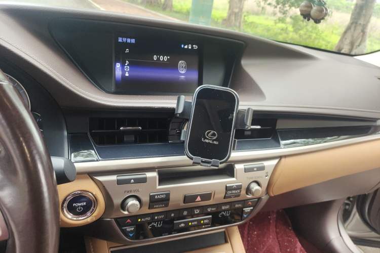 Used Lexus ES 2015 300h Comfort Edition