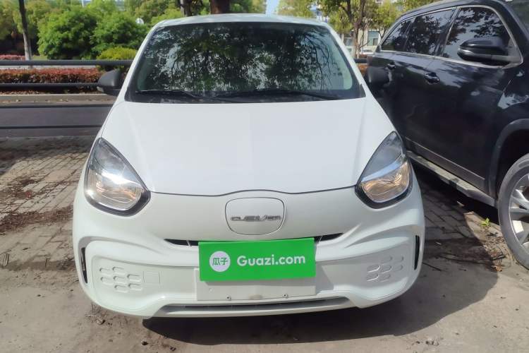 Used Roewe Clever 2021 302 km New Four-Seater Super-Efficient Version Front