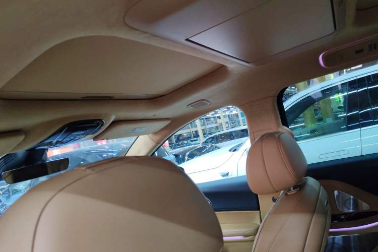 Used VOYAH Dream 2025 PHEV Four-Wheel-Drive Flagship Kunpeng Edition Headliner