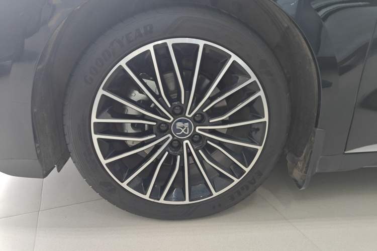 Used BYD Han 2024 DM-i Glory Edition 121KM Premium Model Left Front Wheel Hub