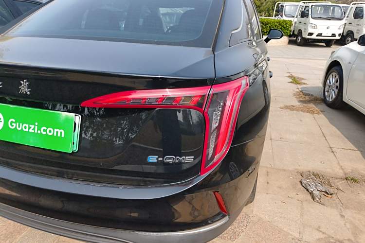 Used Hongqi E-QM5 2021 Online Booking Charging T3 Edition 5-Seater
