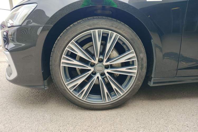 Used Audi A6L 2019 40 TFSI Luxury Dynamic Model Left Front Wheel Hub