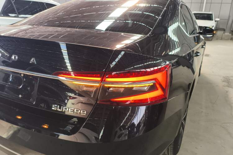 Used Skoda Superb 2024 TSI280 DSG Luxury Edition Right Rear Taillight