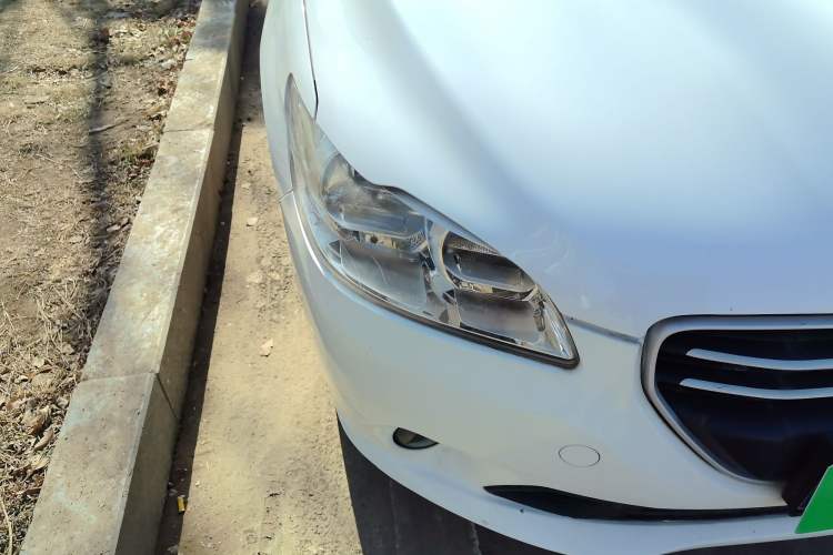 Used Peugeot 301 2016 1.6L Manual Comfort Edition
