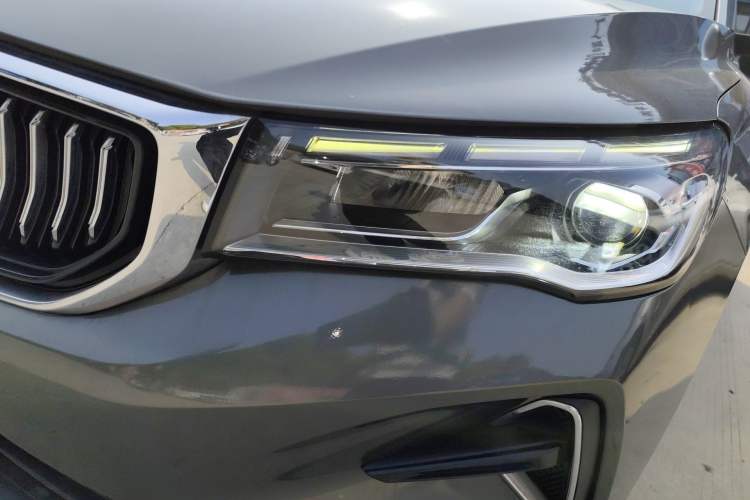 Used Geely Auto Emgrand 2022 4th Generation 1.5L CVT Flagship Model
