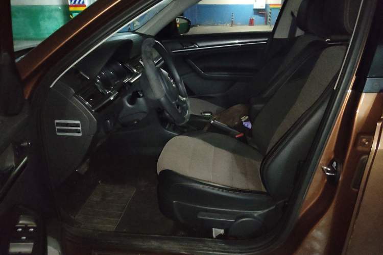 Used Volkswagen C-TREK 2017 1.6L Automatic Comfort Model
