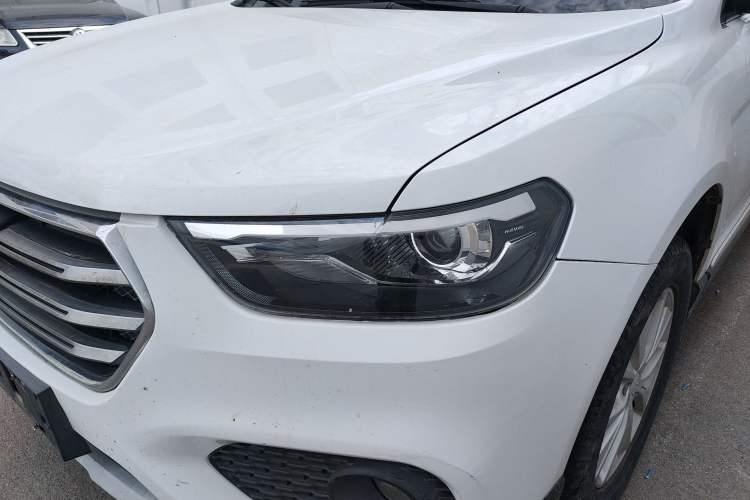 Used Haval H6 2019 Sport Edition 1.5T Automatic Two-Wheel Drive Elite Model China VI Left Front Headlight