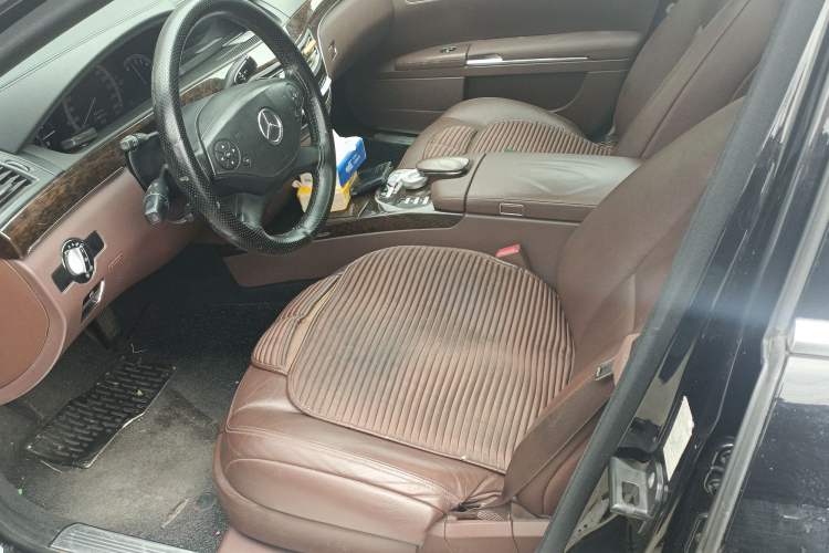 Used Mercedes-Benz S-Class 2012 S 300 L Business Standard Model