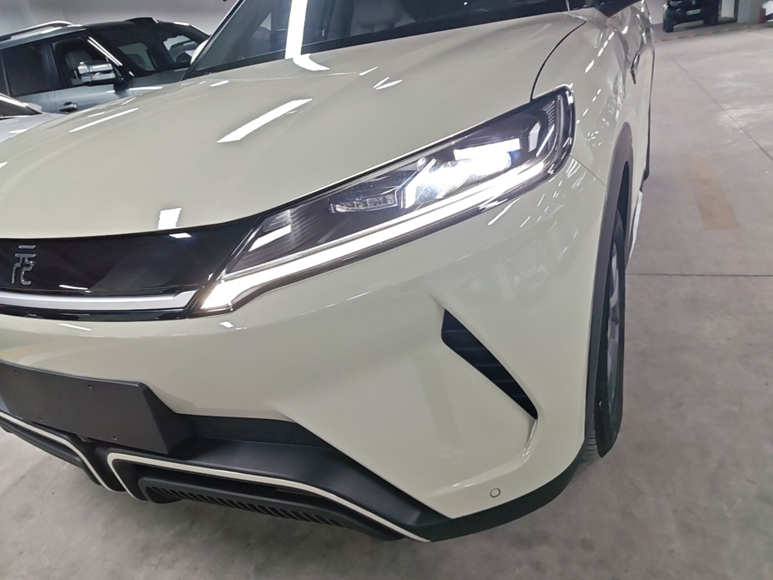 BYD Yuan UP 2024 401 km Active Version — снимка 8