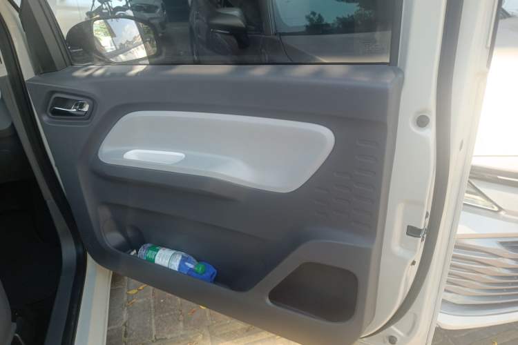 Used Wuling Hongguang MINIEV 2022 Macaron Premium Model – Lithium Iron Phosphate