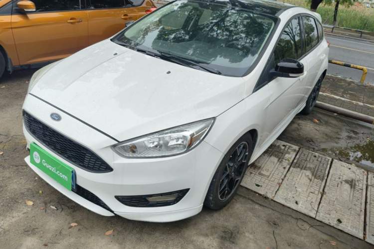 Used Ford Focus 2017 Hatchback EcoBoost 180 Automatic Elite Model