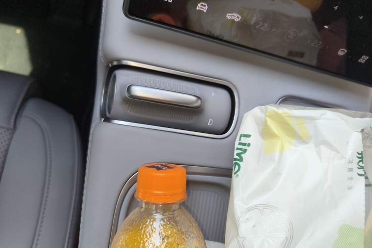 Used Nio EC6 2024 75 kWh