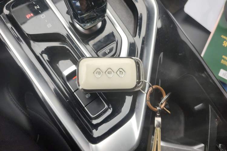 Used Wuling Asta 2022 2.0L DHT Electric-Speed Version