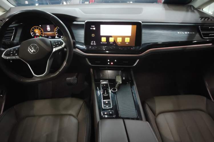 Used Volkswagen Viloran 2022 330TSI Luxury Edition
