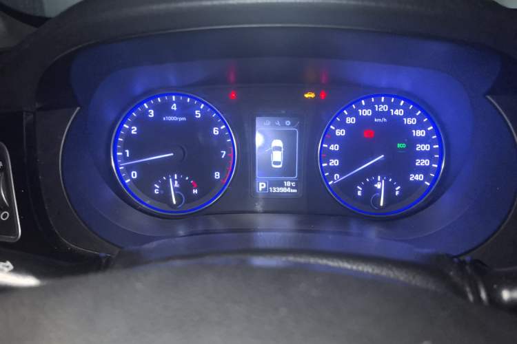 Used Hyundai Mistra 2014 1.8L Automatic Smart GLS Instrument Cluster