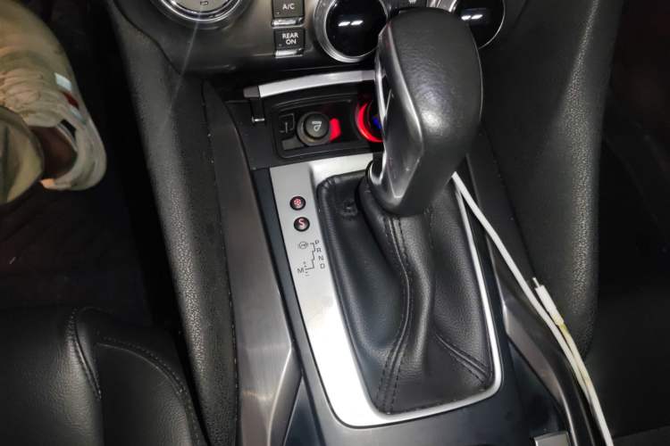 Used DS 5 2015 1.6T Elegant Edition THP160
