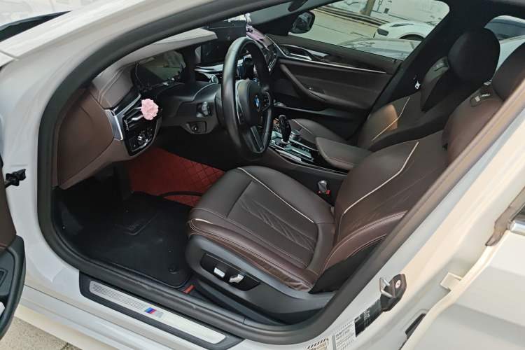 Used BMW 5 Series 2021 525Li M Sport Package Driver Seat