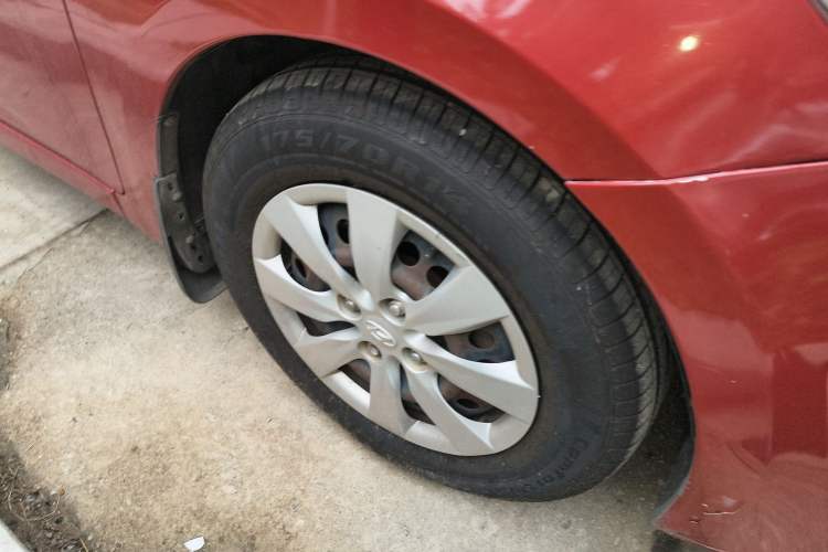 Used Hyundai Verna (older generation) 2010 Sedan 1.4L Automatic Comfort Model GS
