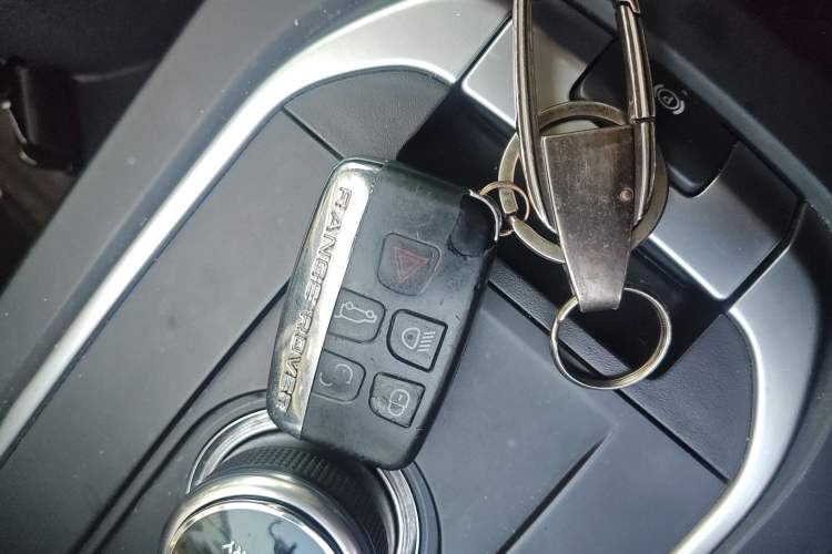 Used Land Rover Discovery Sport 2017 2.0T PURE Vehicle Key