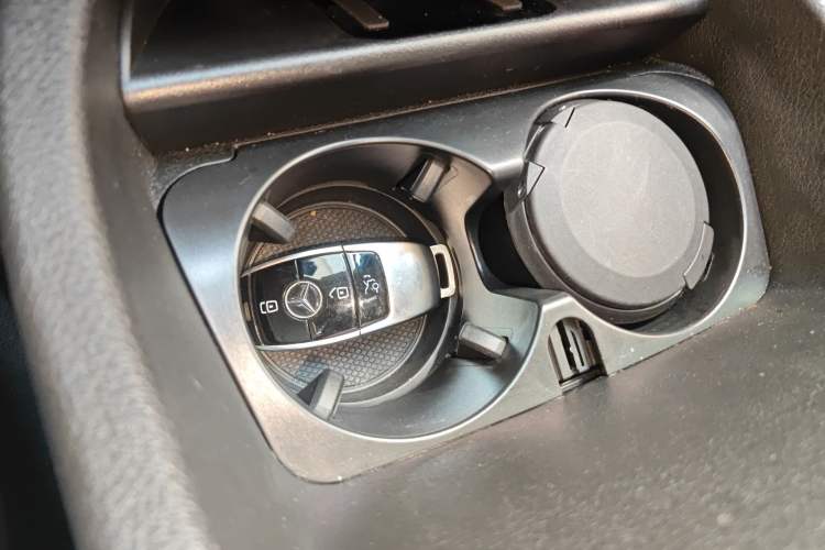 Used Mercedes-Benz Vito 2021 2.0T Elite Version 7 Seats