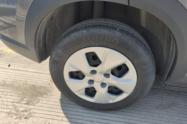 Used Wuling Alvez 2023 1.5L CVT Comfort Edition
