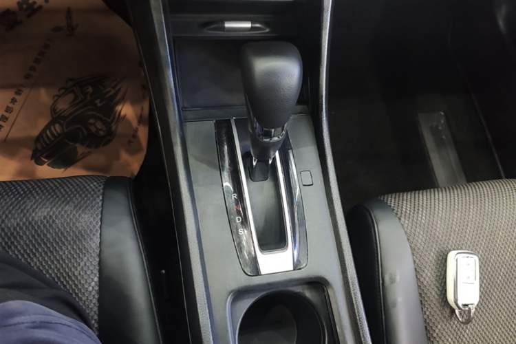 Used Honda Jade 2017 1.8L automatic Comfort version 5 seats