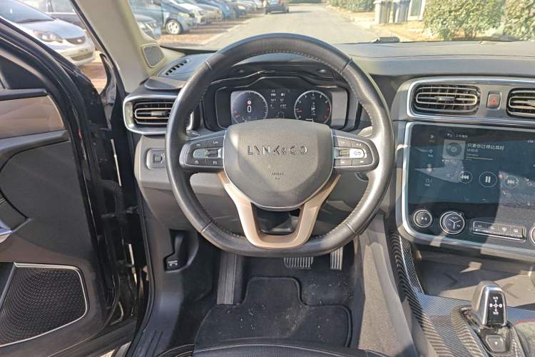 Used Lynk & Co 01 2017 2.0T Two-Wheel Drive Pro Edition
