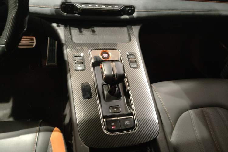 Used GAC Trumpchi EMPOW 2023 270T DCT J16 Version Gear Lever