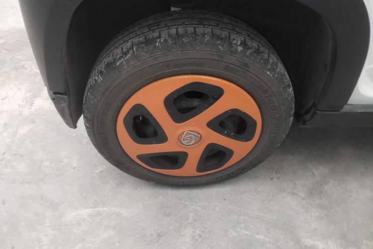 Used Baojun E100 2020 305KM Smart Drive Version Right Rear Wheel Hub