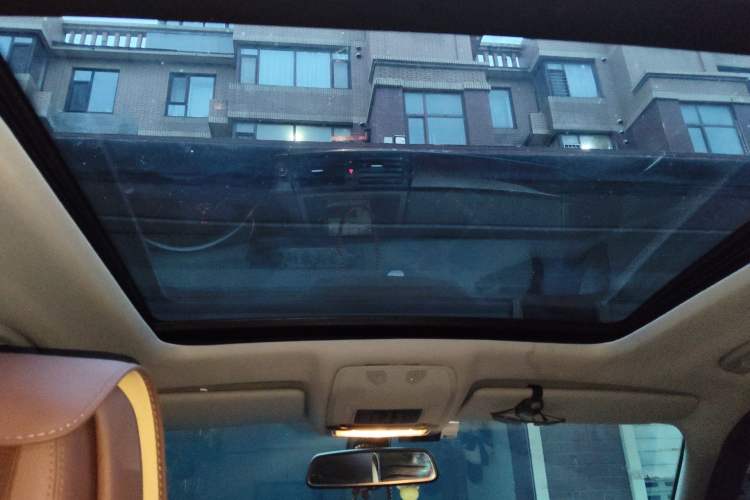 Used BMW X5 2013 xDrive35i Leading Model Headliner