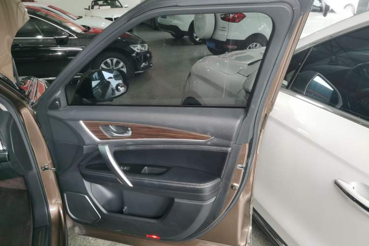 Used Honda Avancier 2017 240TURBO Two-Wheel Drive Premium Edition
