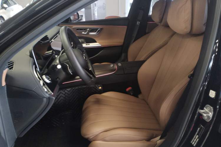 Used Mercedes-Benz E-Class 2024 E 300 L Luxury Model Left Front Seat