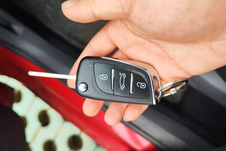 Used Peugeot 308 2014 Enjoy Edition Classic 1.6L Manual Fashion Model Vehicle Key