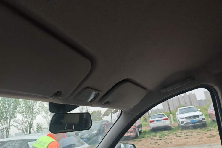 Used Wuling Rongguang V 2019 1.5L Window-Sealed Utility Model China VI LAR Headliner