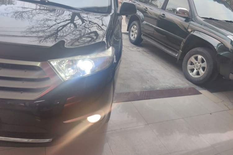 Used Toyota Highlander 2012 2.7L Two-Wheel Drive 5-Seater Sport Edition
