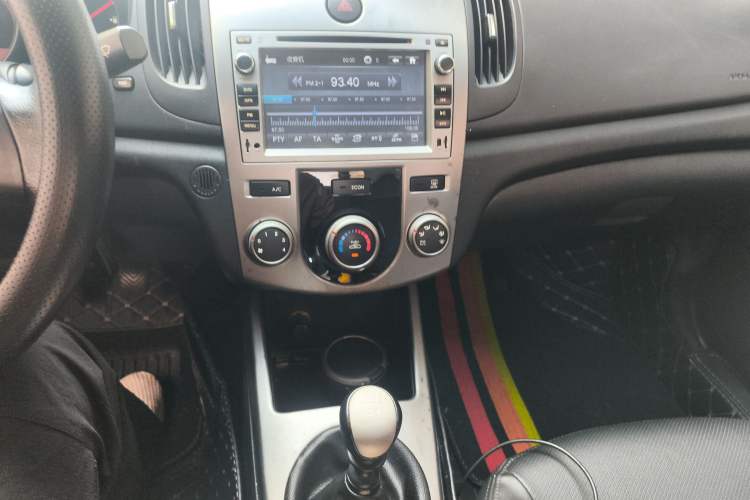 Used Kia Forte 2011 1.6L MT GLS
