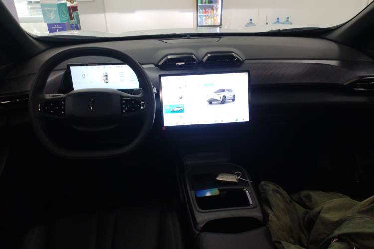 Used HEDMOS 06 2025 Model 520km