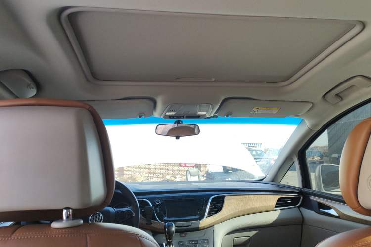 Used Buick GL8 2017 ES 28T Comfort Model China V Standard
