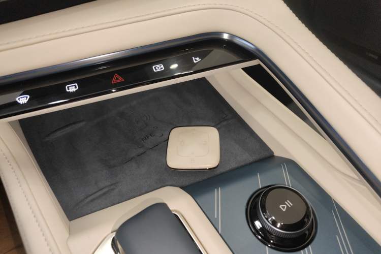 Used Zeekr 001 2025 YOU Edition 100 kWh All-Wheel Drive Interior 1