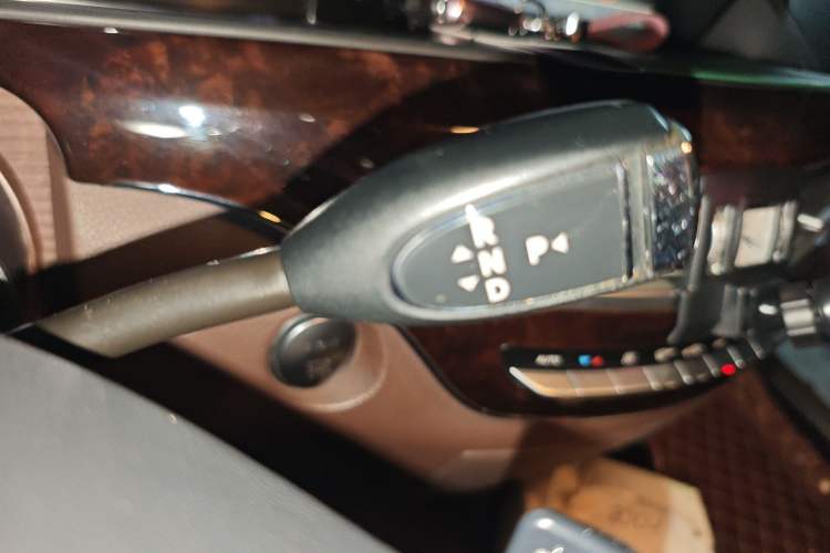 Used Mercedes-Benz S-Class 2011 S 350 L CGI Gear Lever