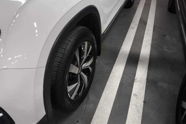 Used Volkswagen Tayron 2022 280TSI Two-Wheel Drive Luxury Smart Connectivity Version
