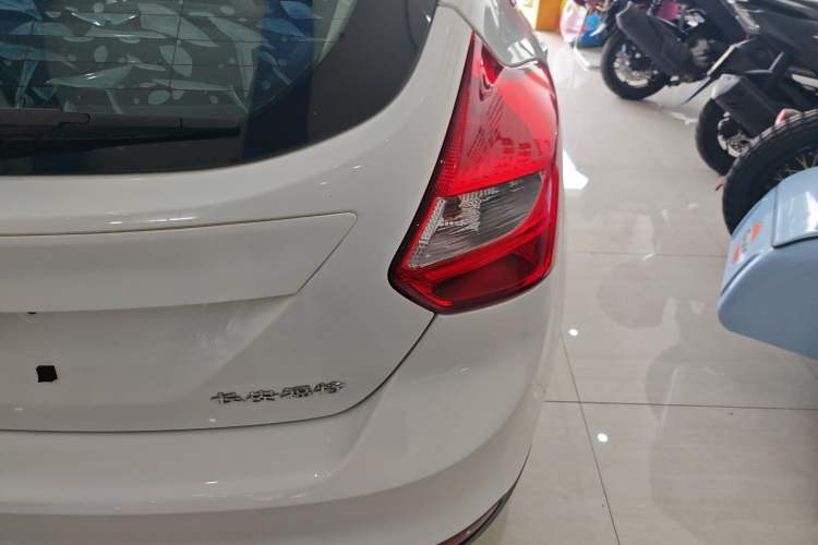 Used Ford Focus 2012 Hatchback 1.6L Automatic Comfort Model Right Rear Taillight