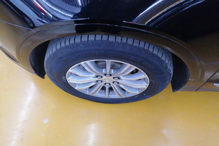 Used Cadillac XT5 2017 Anniversary Edition 28T Four-Wheel Drive Luxury Model